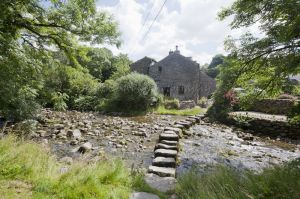 gorgeous cottages stepping stones settle 35-c84.jpg